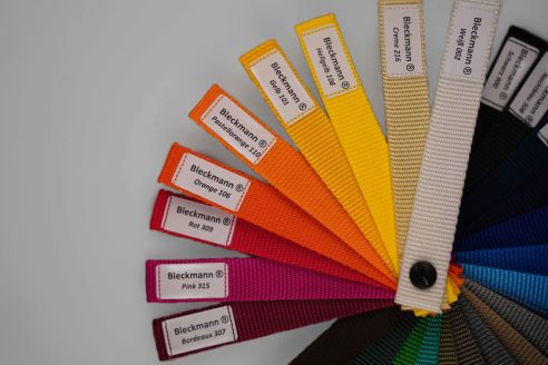 PP-Gurtband | 30 mm Breite | 50 m Rollenware | Farbauswahl | Einfassband | 1,0 mm Stärke