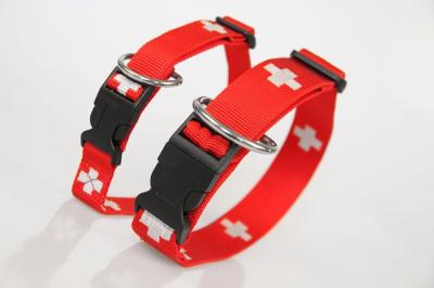 Hundehalsband SWISS | XL | Schweizer Kreuz | Zugentlastung | 30 mm Breite | 41 cm bis 70 cm Umfang