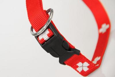 Hundehalsband SWISS | L | Schweizer Kreuz | Zugentlastung | 20 mm Breite | 37 cm bis 60 cm Umfang