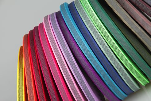 PES Anti-Rutsch | Meterware | 12 mm breit | Farbauswahl | Baumwoll-touch | beidseitige schwarze Gummierung | Hundesport und Pferdesport