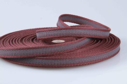 Anti-Rutsch - 50 mtr. Rolle - 15 mm breit - braun - beidseitige Gummierung - Hundesport und Pferdesport Anti-Rutsch - 50 mtr. Rolle - 15 mm breit - braun - beidseitige Gummierung - Hundesport und Pferdesport