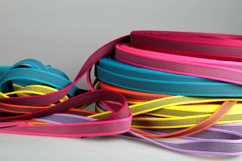 PES Anti-Rutsch | Meterware | 20 mm breit | Farbauswahl | Baumwoll-touch | beidseitige schwarze Gummierung | Hundesport und Pferdesport