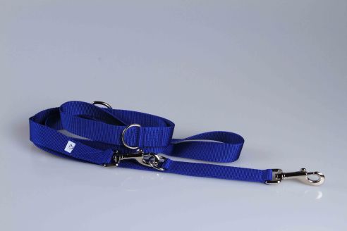 Leichte Hundeleine | Universal | Längenverstellbar | 220 cm lang | 30 mm breit | Koenigsblau Leichte Hundeleine | Universal | Längenverstellbar | 220 cm lang | 30 mm breit | Koenigsblau