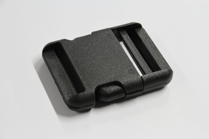 Steckschnalle aus Kunststoff | 40 mm | Für Rucksäcke und Taschen | schwarz