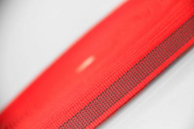 Anti-Rutsch - 50 mtr. Rolle - 20 mm breit - rot - beidseitige Gummierung - Hundesport und Pferdesport Anti-Rutsch - 50 mtr. Rolle - 20 mm breit - rot - beidseitige Gummierung - Hundesport und Pferdesport