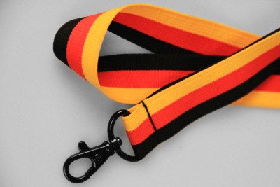 Umhängeband | DEUTSCHLAND | 25 mm breit | 50 cm lang | Schwarz Rot Gold | Fanartikel Umhängeband | DEUTSCHLAND | 25 mm breit | 50 cm lang | Schwarz Rot Gold | Fanartikel