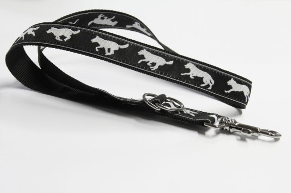 Kombi-Kurzleine Running Wolf | 25 mm Breite | 50 cm - 90 cm Längenverstellbar | Kurzführer mit 2D-Ringen zum Leinen-kombinieren