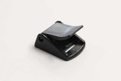Schwarze Klemm-Schnalle aus Kunststoff 20 mm