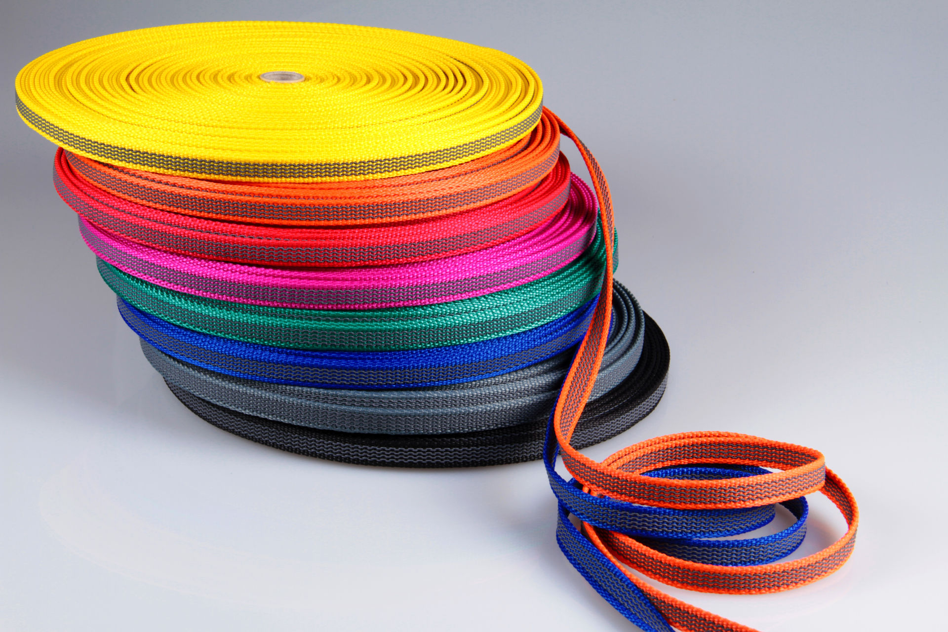 PP Anti-Rutsch | Meterware | 12 mm breit | Farbauswahl | Training | beidseitige schwarze Gummierung | Hundesport und Pferdesport