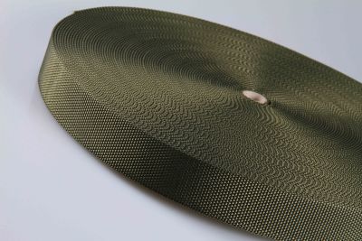 PP-Gurtband  -  Hohe Reißfestigkeit - 800 daN/kg  -  Breite 30 mm  -  Stärke 2,1 mm  -  50 mtr. Rolle  -  oliv