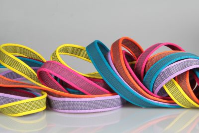 PES Anti-Rutsch | Meterware | 12 mm breit | Farbauswahl | Baumwoll-touch | beidseitige schwarze Gummierung | Hundesport und Pferdesport